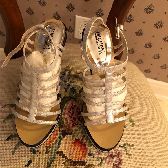 Michael Kors silver sandals - Picture 1 of 4